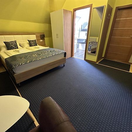 C&S Hotel Pinneberg Ngoại thất bức ảnh