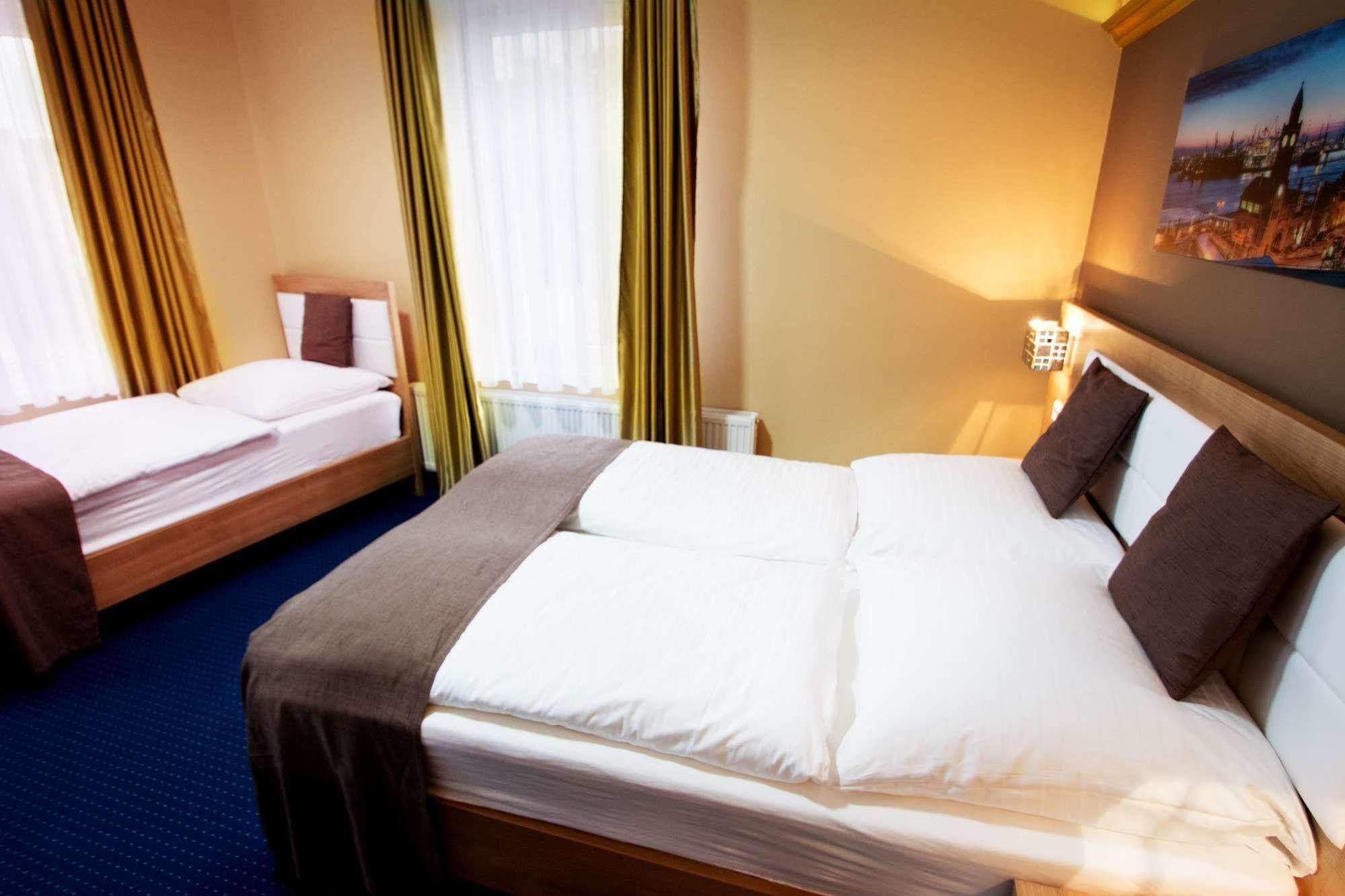 C&S Hotel Pinneberg Ngoại thất bức ảnh